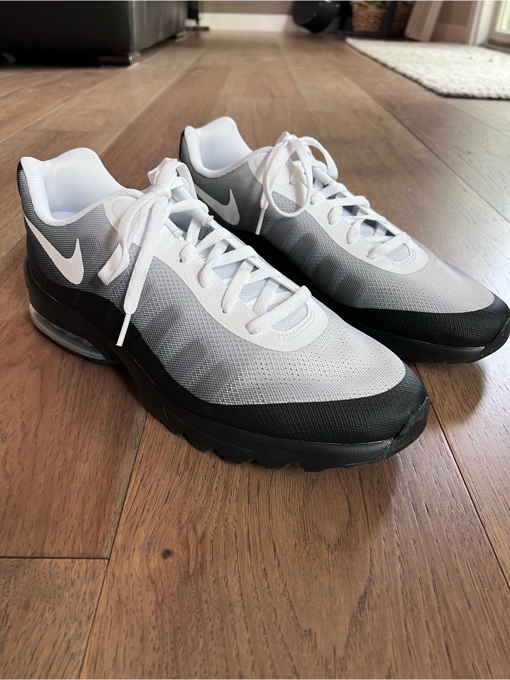 MEN'S NIKE AIR MAX INVIGOR SNEAKERS size 14